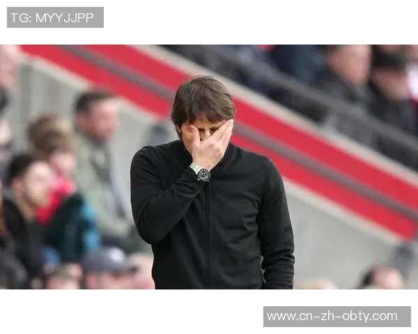 费迪南德建议曼联引入疯子主帅孔蒂或德泽尔比重振球队士气 费迪南德建议曼联引入疯子主帅孔蒂或德泽尔比重振球队士气